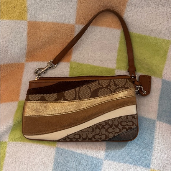 Coach y2k  Signature Patchwork Wristlet - Picture 3 of 6